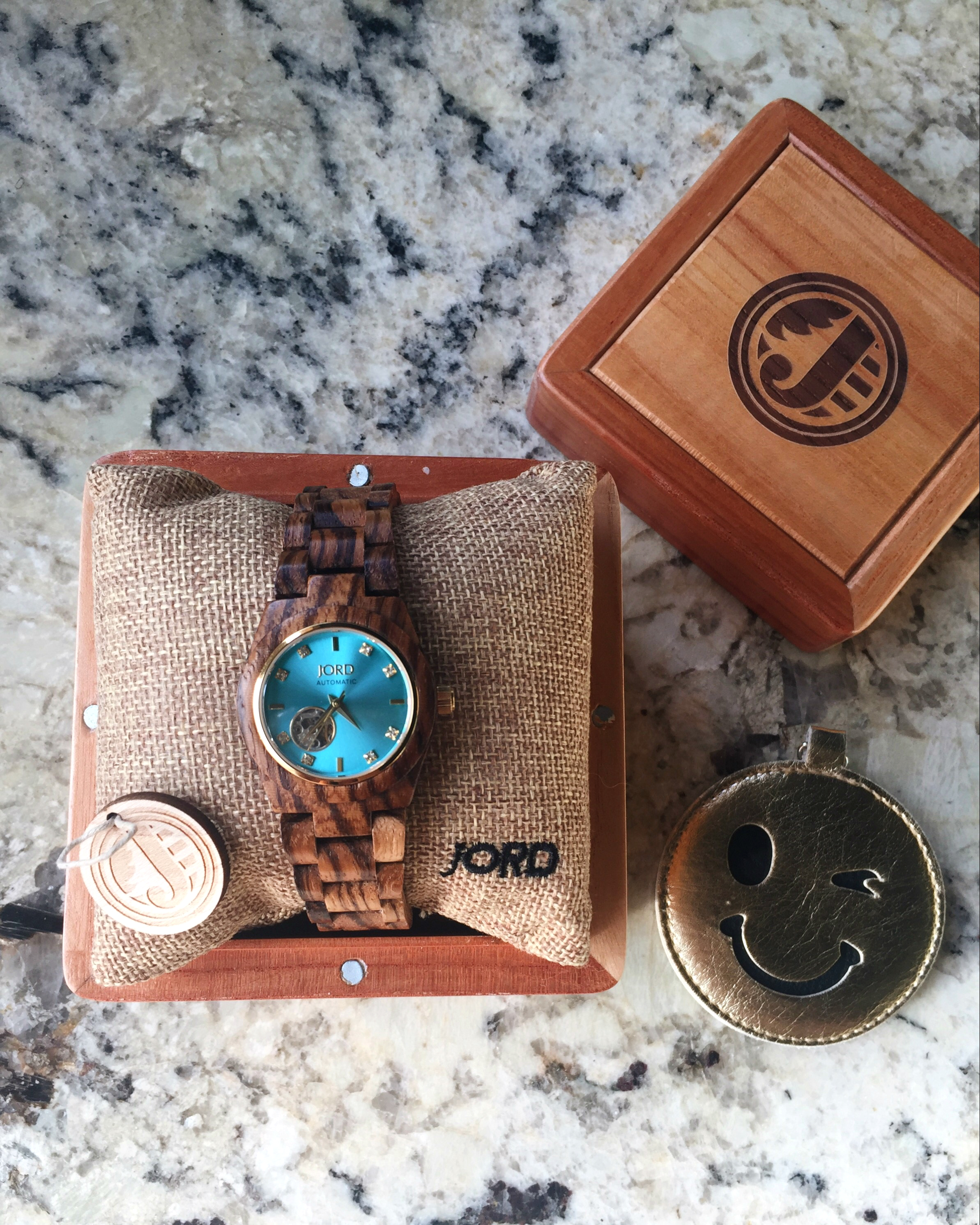 wooden watches, woodwatches.com, cute watches, fall accessories, cheap watches, affordable watches, lifestyle bloggers, famous bloggers, style bloggers